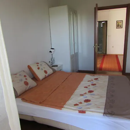 Jejna House Old Town Apartman *